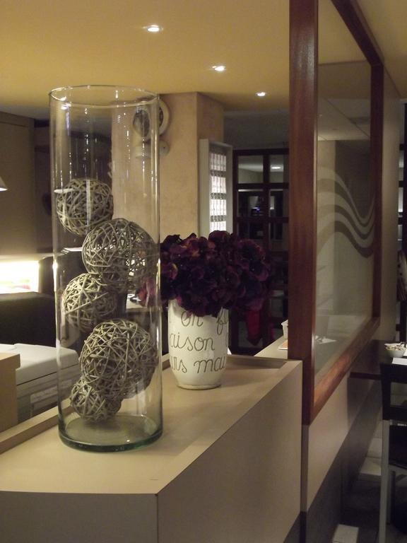 Cit'Hotel Le National Cluses Bagian luar foto